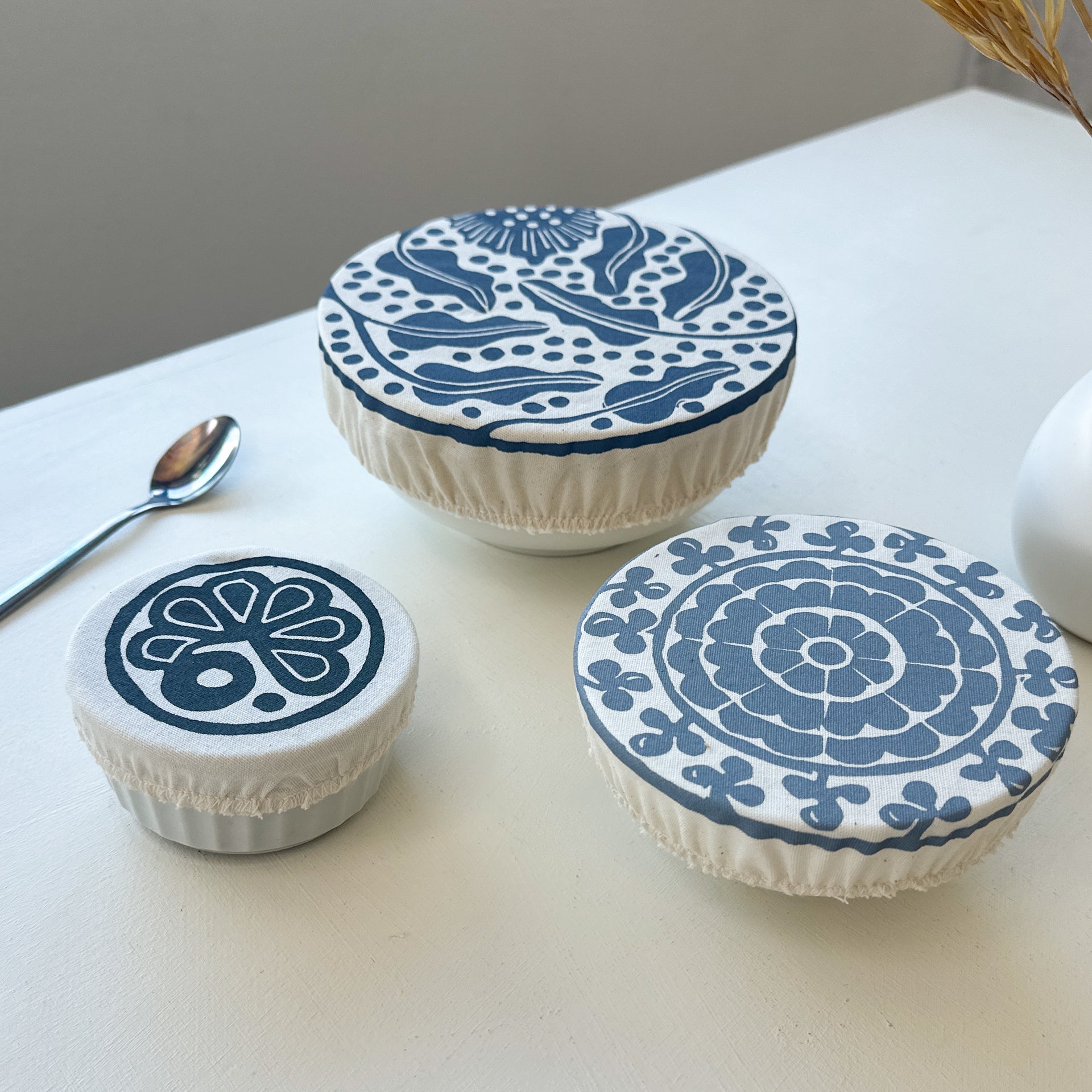 Set of 3 Mini Dish Covers Madiba Print | Small cloth bowl covers in 3 sizes