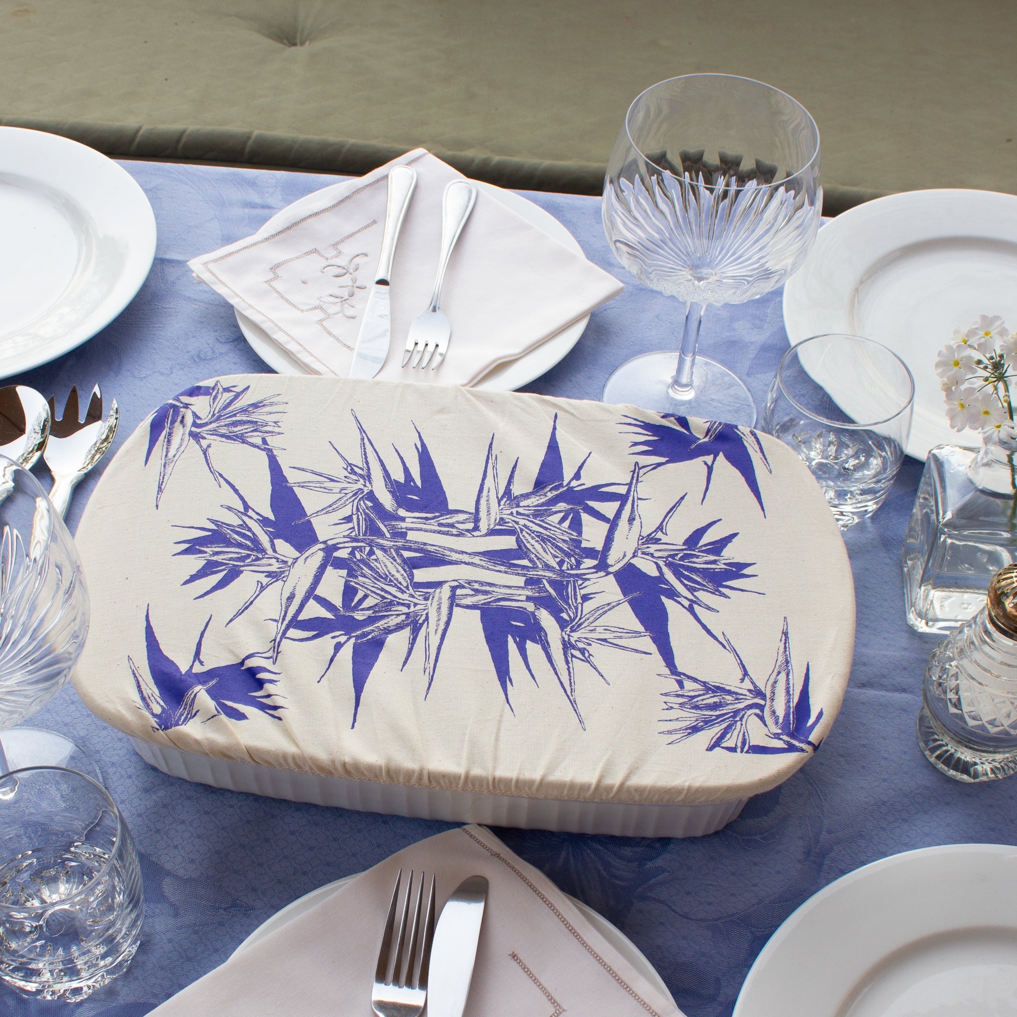 Halo Dish and Casserole Cover Rectangle African Flowers | Gabriele Jacobs