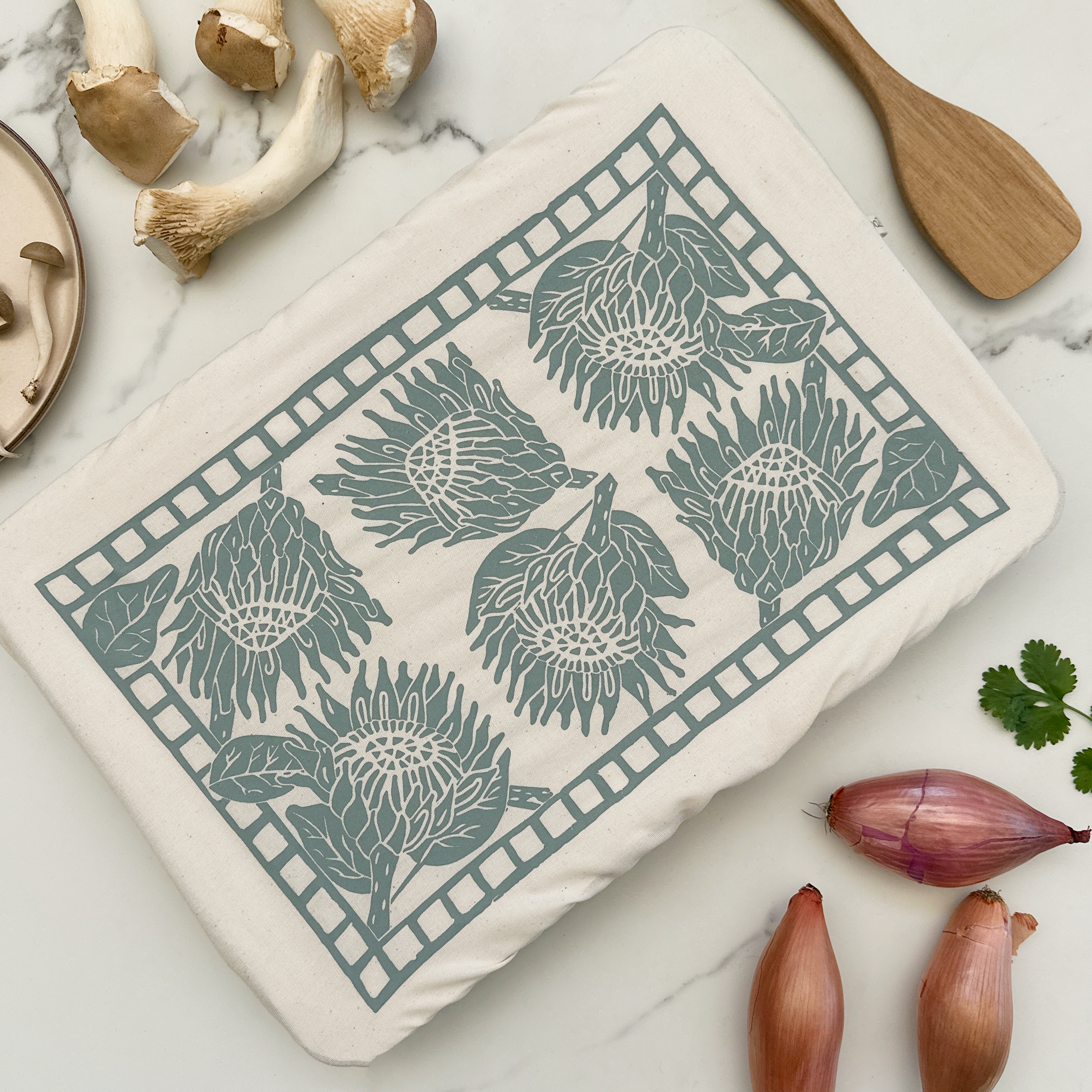 Dish and Casserole Cover Rectangle Extra Large Protea Print | cloth cover for a casserole dish