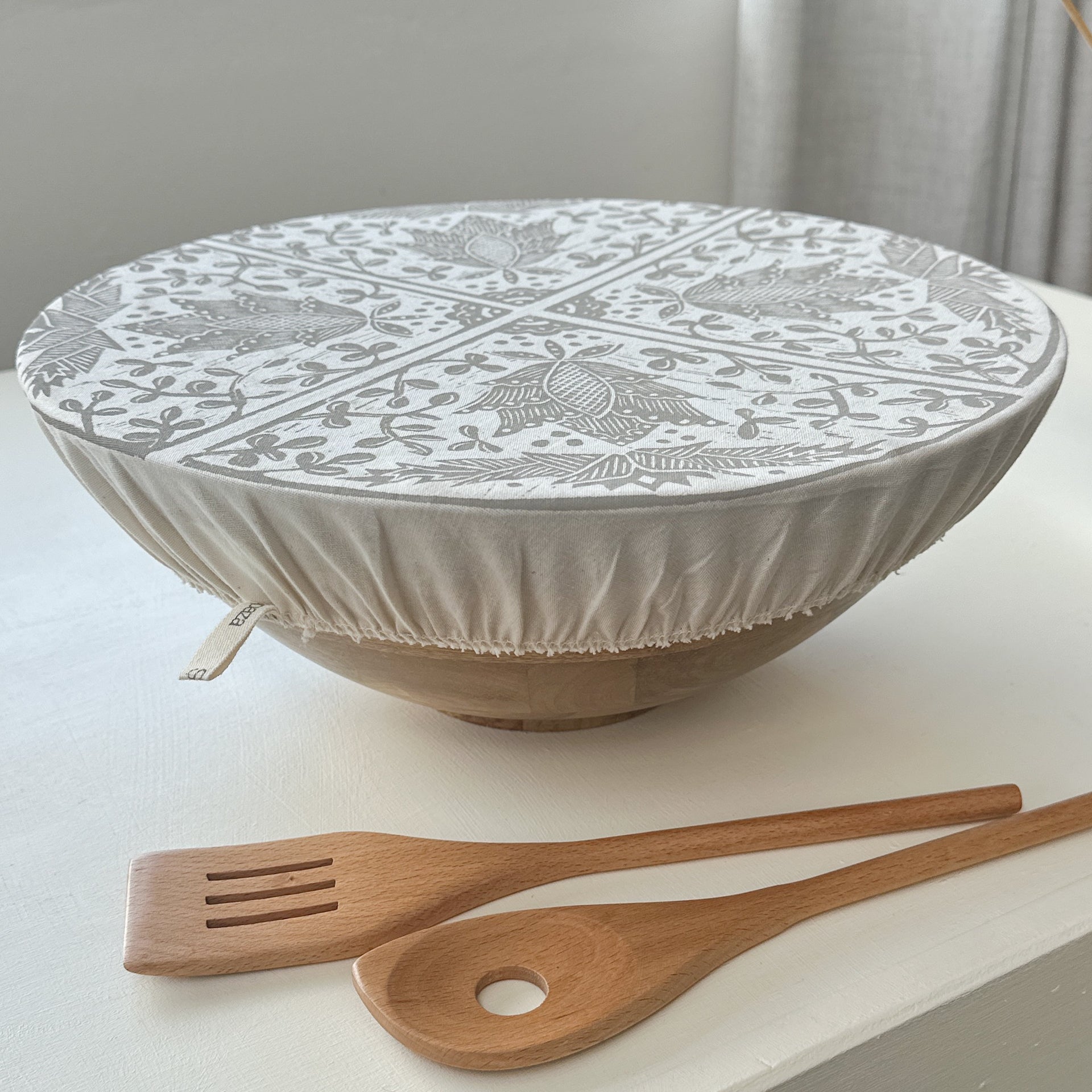 Dish and Bowl Cover XXL Madiba Print | for the entertainers